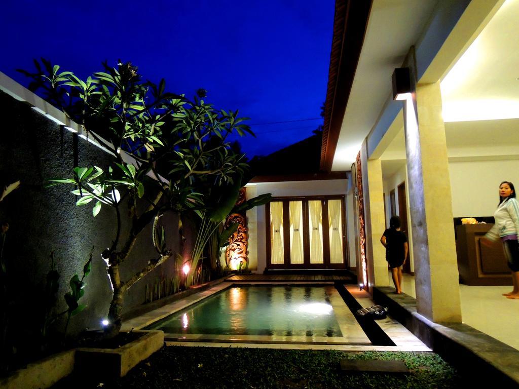 Jayastuti House Villa Ubud Oda fotoğraf